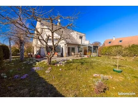 maison 5 pièces 150 m²