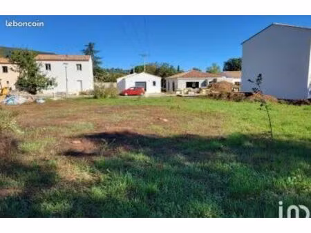 terrain à vendre le cannet-des-maures (var 83)