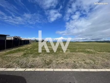 terrain 1 628 m² villeneuve les montreal