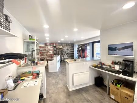 local commercial 188 m² landivisiau