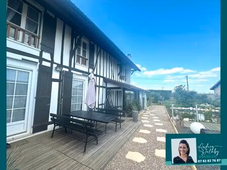 maison 8 pièces 203 m²