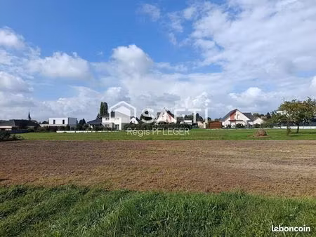 terrain 1140 m² joncherey