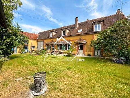 maison 11 pièces 308 m²