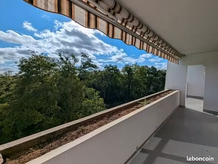 appartement 4 pièces 104 m²