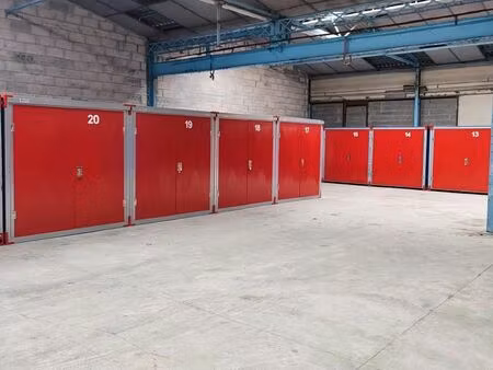 local industriel 9 m²