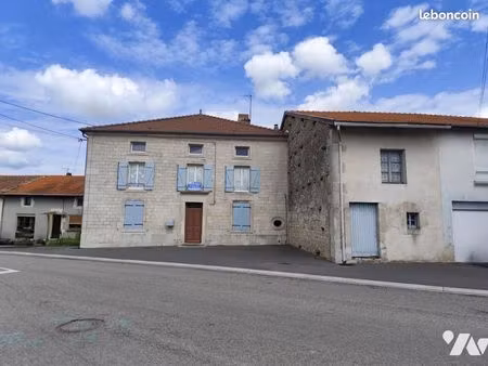 maison 5 pièces 234 m²