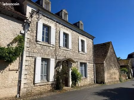 maison de village 5 pièces 150 m²