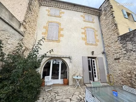 maison de village lumineuse – 4 chambres + grenier aménageable – cœur de village