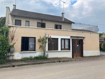 maison 9 pièces 280 m²