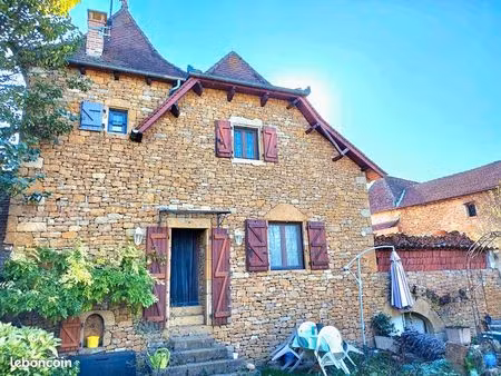 maison en pierre pleine de charme – proche figeac (lot)