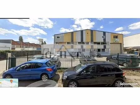 local bureaux 2 245 m²