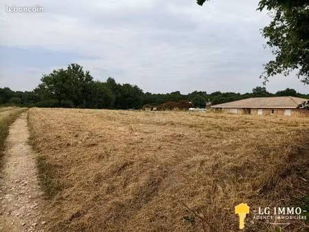 terrain 2256 m² boisredon