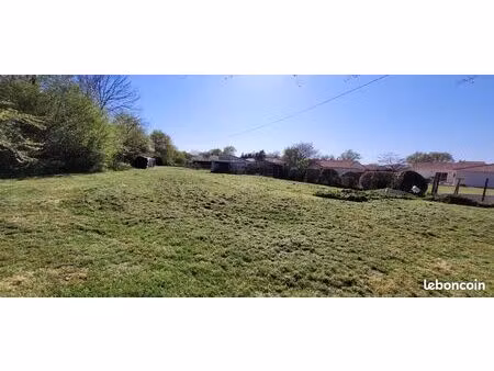 terrain constructible à la chapelle bertrand