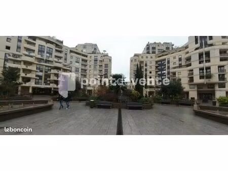 local commercial 65 m²