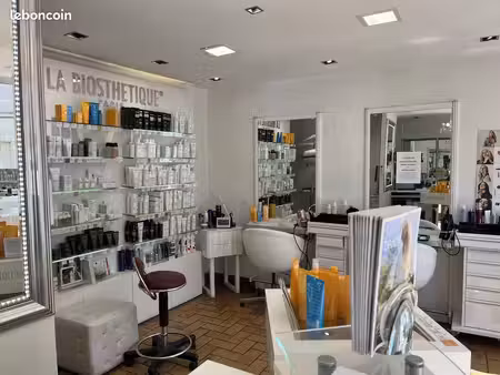 fonds de commerce 45 m² dampierre-en-yvelines