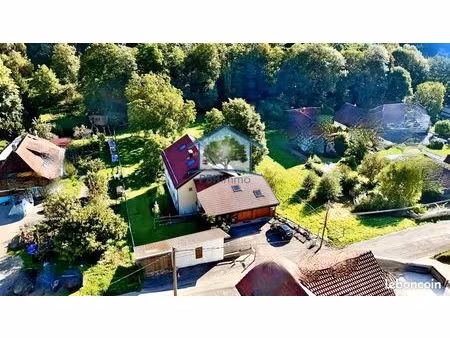 maison 10 pièces 240 m²