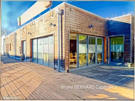 local restaurant 170 m²