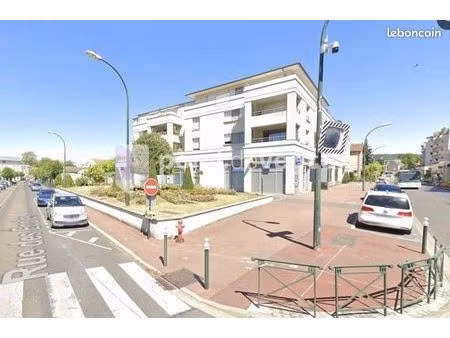 local commercial 95 m²