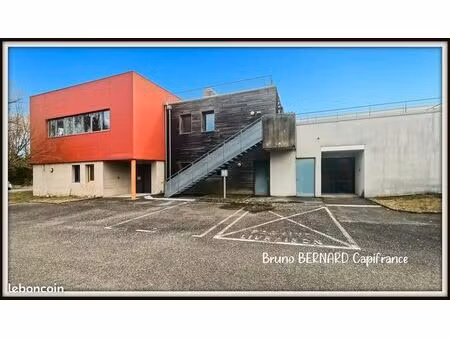 local commercial 390 m²