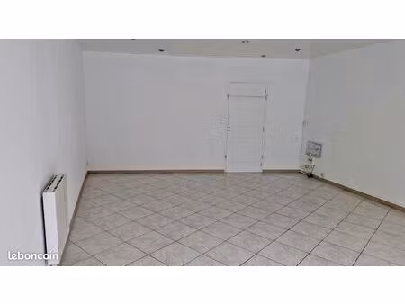 commerce loisirs tourisme 40 m²