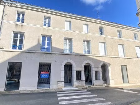 garage  local commercial 260 m² jaunay-marigny