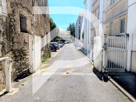 vente garage 22 m² avignon (84000)