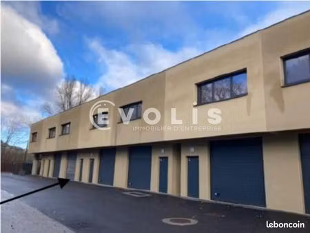 local d'activité 336 m²