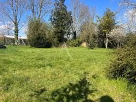 a proximite de coulommier a amillis 77120 terrain constructible de 1485m2