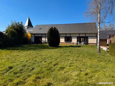 belle maison style longere bâtie sur environ 1200 m2