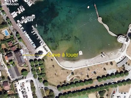 grande cave de 3 m² à 2 pas du lac du bourget