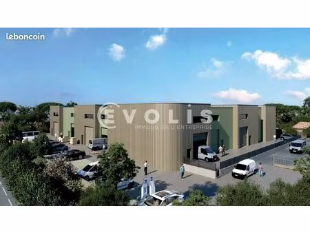 local d'activité 240 m²