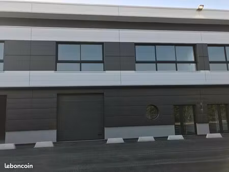 mixte activites-bureaux 678 m² les pavillons-sous-bois