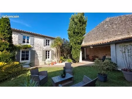 maison 5 pièces 141 m²