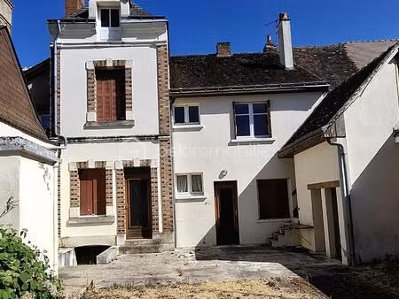 maison de ville de 175 m² à chateau-renault