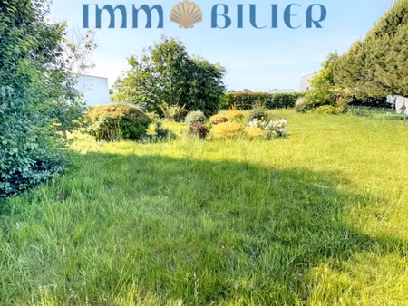 terrain constructible à vendre trégueux  à 1 km du bourg