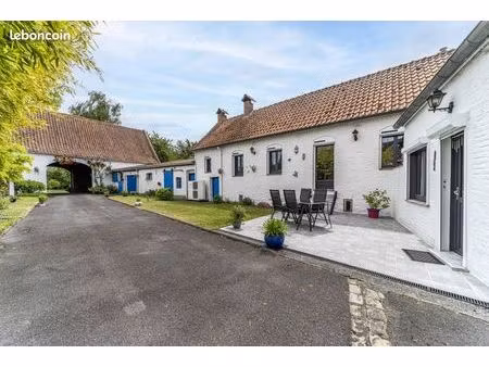 propriété 7 pièces 187 m²