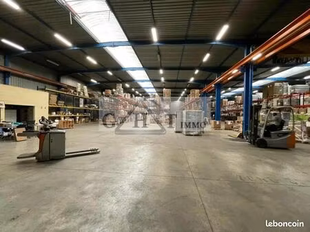 local industriel 3 900 m²