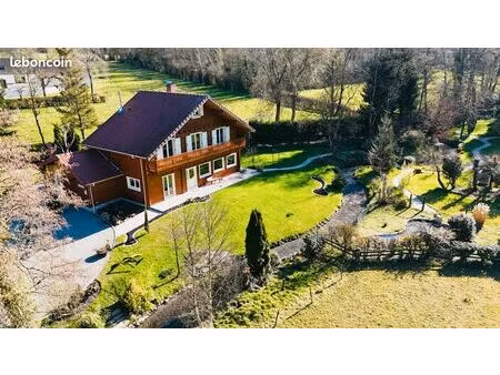 chalet 7 pièces 257 m²