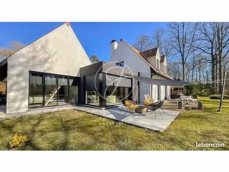 maison 8 pièces 300 m²