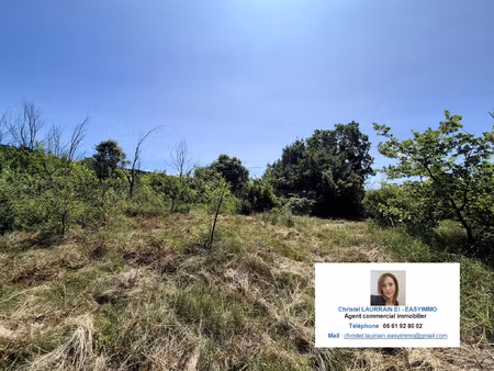 à vendre : beau terrain plat de 2 373 m2 à régusse  situé da