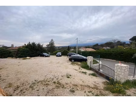 location locaux professionnels 300 m² à roquefort-les-pins (06330)  855 €