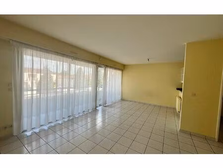 appartement niort 77.14 m² t-3 à vendre  179 900 €