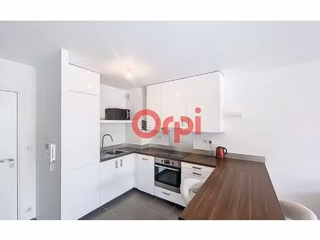 location appartement  m² t-2 à archamps  1 490 €