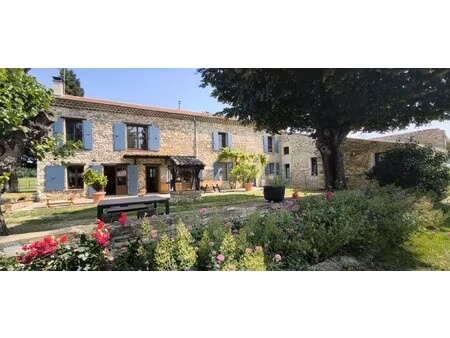 maison de luxe à vendre à charols