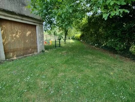 garage  atelier de plus de 100 m²