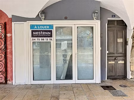 local commercial - montélimar