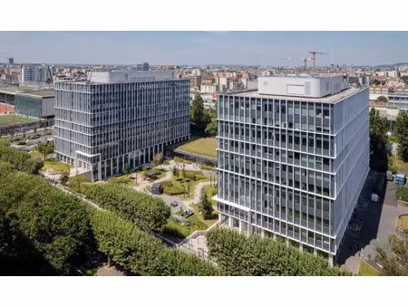 bureaux rénovés à louer - grand jardin privatif