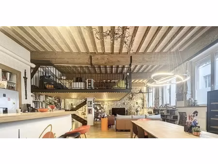 croix-rousse -beau local professionnel de 134 m² avec garage