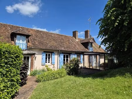 fermette 8 pièces  piscine et terrain.