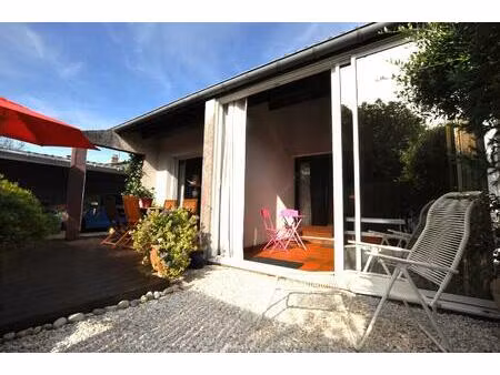 vente maison 6 pièces 181 m² haux (33550)